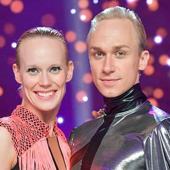 Tanssikilpailun vuonna 2019 voittaneen Christofferin tanssinopettajana toimi Jutta Helenius. C ja J