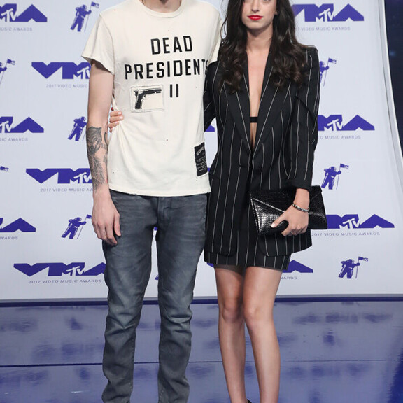 Pete Davidson on oikea sarjadeittailija - tällaisia ovat Kim Kardashianista eronneen koomikon suhdesutinat pete ja cassie