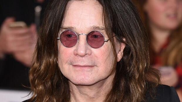 Tältä harvoin julkisuudessa näyttäytyvä Ozzy Osbourne näyttää: uudet kuvat sairauden riuduttamasta tähdestä Ozzy Osbourne
