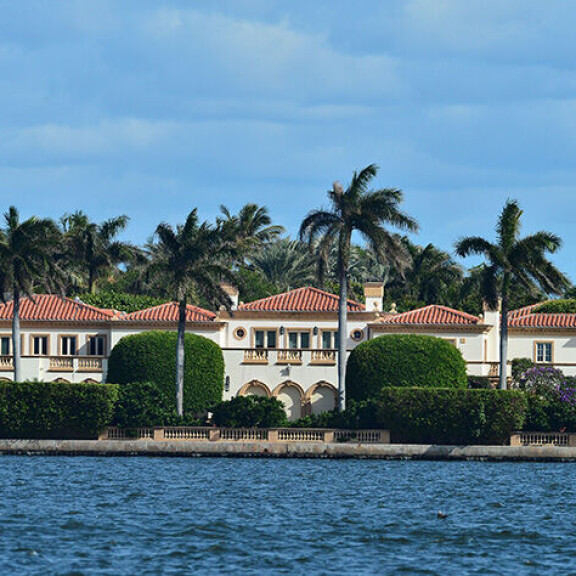 Mar-a-Lago sijaitsee Palm Beachilla, Floridassa. Kuvassa Trumpin kartano. Donald trumpin kartano