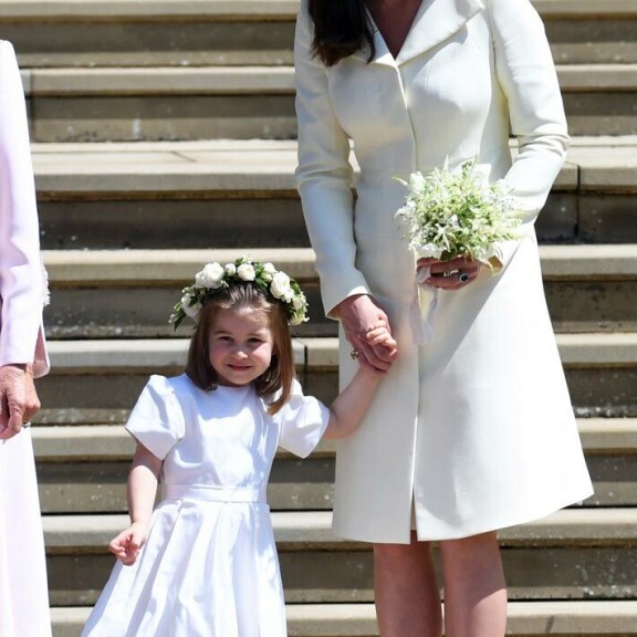 ”Meghan kiusaa ja sortaa ihmisiä” Paljastuskirjan kohuherttuattaresta tehnyt Tom Bower: ”Kauhistuttavat tarinat avasivat silmäni” Charlotte ja Catherine
