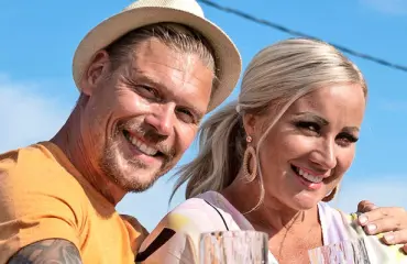 Aki Manninen osti perheelleen saaren - eräs yksityiskohta yllättää