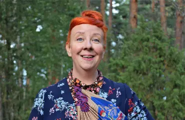 Putouksesta tutulla Jenni Kokanderilla on yllättävä pakkomielle - näin oma lapsi reagoi