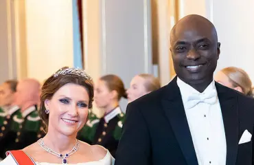 Prinsessa Märtha Louisen vakavasti sairas šamaanirakas kieltäytyi hoidoista: "Henget sanoivat..."