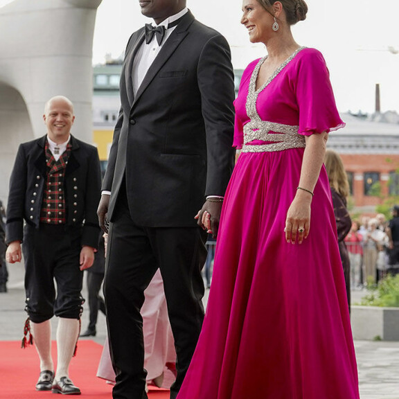 Prinsessa Ingridin juhliin osallistui noin 200 vierasta. Mukana gaalassa olivat myös Durek ja Märtha Louise. Durek Verrett ja Norjan prinsessa Märtha Louise