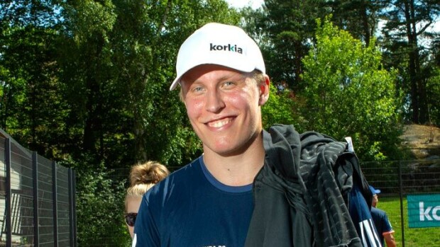 NHL-tähti Patrik Laine törsäsi huvilakaupoilla: yli miljoonan euron ökymökki Patrik Laine