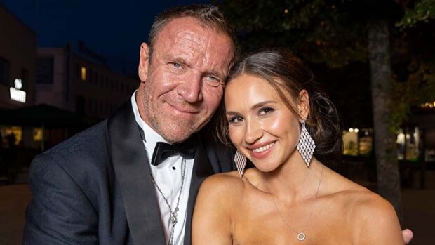 'Täydellinen kopio Rennystä' - Harlinit julkaisivat ensimmäiset kasvokuvat vauvastaan renny harlin, johanna harlin