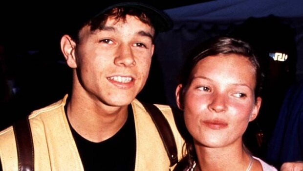 Kate Moss tilittää alastonkuvauksista - syyttää Mark Wahlbergia: 'Hän leikki haavoittuvaisuudellani' Kate Moss, Mark Wahlberg