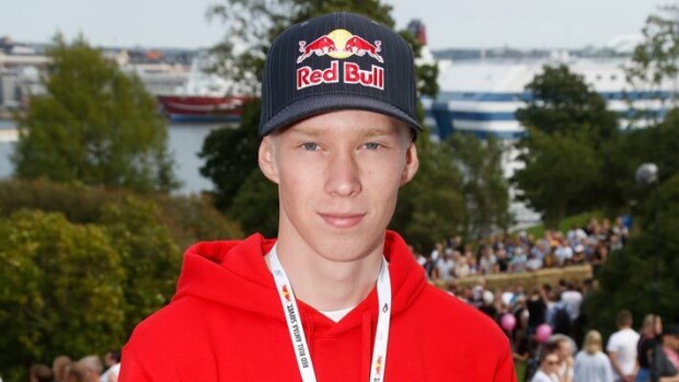 Rallitähti Kalle Rovanperän yllätyskäänne: Hyvästeli Tallinnan-ökykotinsa Kalle Rovanperä