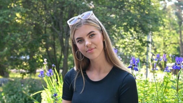 Rantabaari-tähti Joanna Wallinheimon suuri suru: Kaksi läheistä menehtyi Joanna Wallinheimo