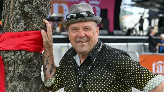The Voice of Finland: Senior -voittaja Jaska Mäkynen vihjaa tulevasta: Soitin Tarja Turuselle Jaska Mäkynen
