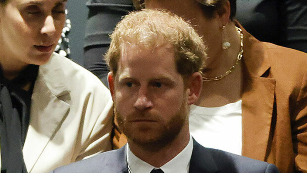 Mikä vaivaa, prinssi Harry? Outo välikohtaus Meghan-vaimon kanssa - 'Ei ole rakkautta' Prinssi Harry