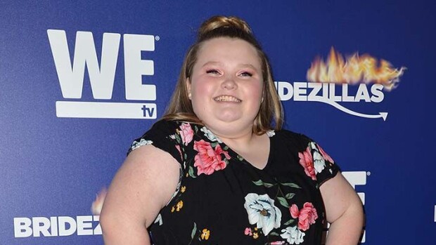 Painaa yli 124 kiloa! Lapsimissi Honey Boo Boo, 16, menee lihavuusleikkaukseen - tavoitepaino kaukana honey boo boo, alana thompson