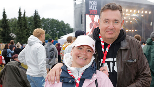 Tältä ysärisuosikki Timo Koivusalo näyttää nykyään - kuva! Timo Koivusalo ja Susanna Palin
