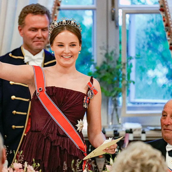 Ingridin 18-vuotisjuhlallisuudet siirrettiin koronapandemian vuoksi tammikuulta kesään. Norjan prinsessa Ingrid