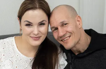 Näin riettaina Aminia ja Nadia-vaimoa näkee harvoin - kuva