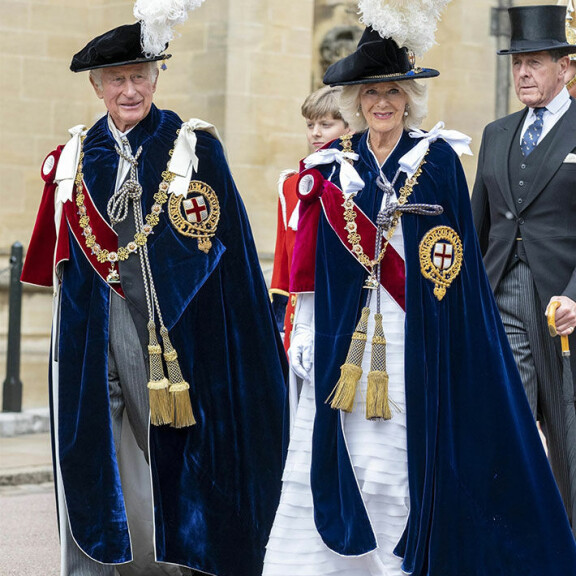 Charles ja Camilla ovat prinsessa Annen jälkeen kuningashuoneensa ahkerimpia edustajia. He tekevät yli 300 työkeikkaa vuodessa. Prinssi Charles ja Cornwallin herttuatar Camilla