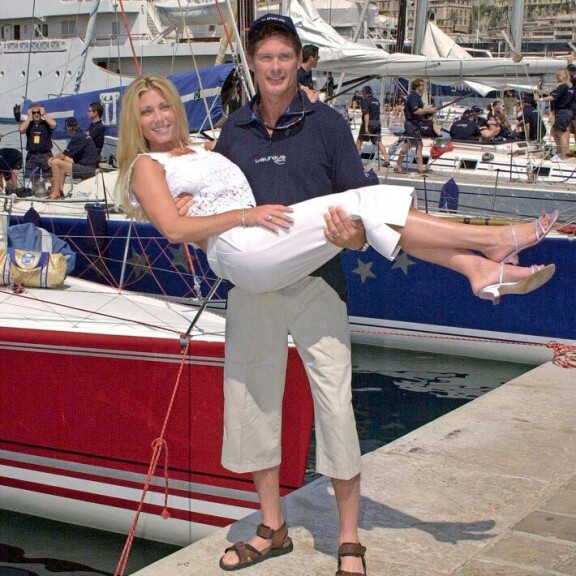 Skandaaleita ja maailmanennätys! 70 vuotta täyttävän David Hasselhoffin uran tarinat David Hasselhoff