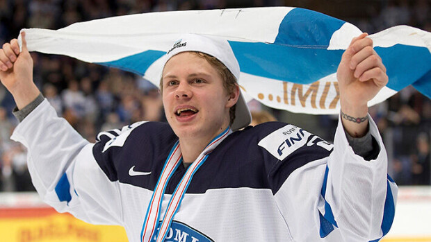Kasperi Kapanen on varattu mies! Tällainen on kiekkoilijan uusi kulta Kasperi Kapanen