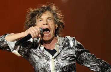 Tältä näyttää Mick Jaggerin 23-vuotias Lucas-poika – yksi piirre aivan kuin isällä