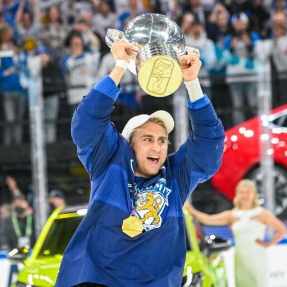 Valtteri liittyi ensimmäisenä suomalaispelaajana kolmen kullan klubiin. Valtteri Filppula