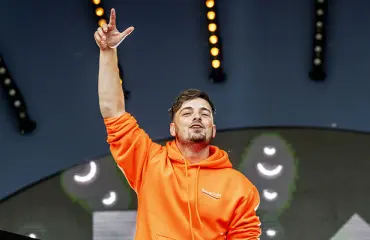 Hollantilais-DJ eksyi Ruisrock-keikkansa jälkeen suomalaiseen kapakkaan juhlimaan: "Rakastan tätä paikkaa!"