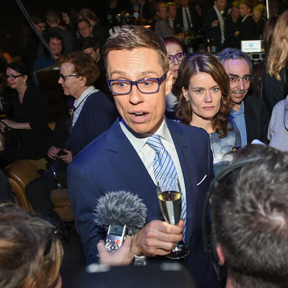 Yle: Kuljetusyhtiö Uberin kohulobbari lupaili huippuvirkoja Alexander Stubbille alexander stubb