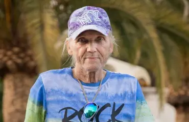 Iskelmätähti Jorma Kalevi tuli Suomeen kuolemaan: En saa lapsiini yhteyttä 