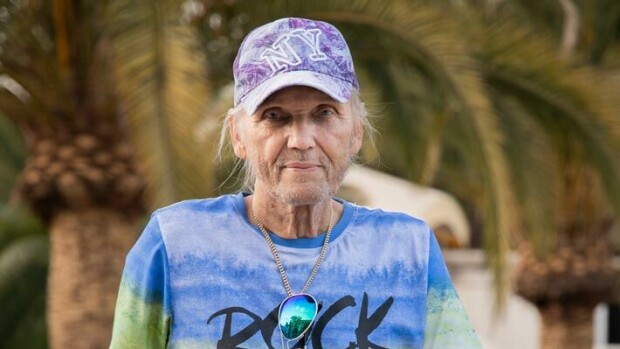 Iskelmätähti Jorma Kalevi tuli Suomeen kuolemaan: En saa lapsiini yhteyttä Jorma Kalevi