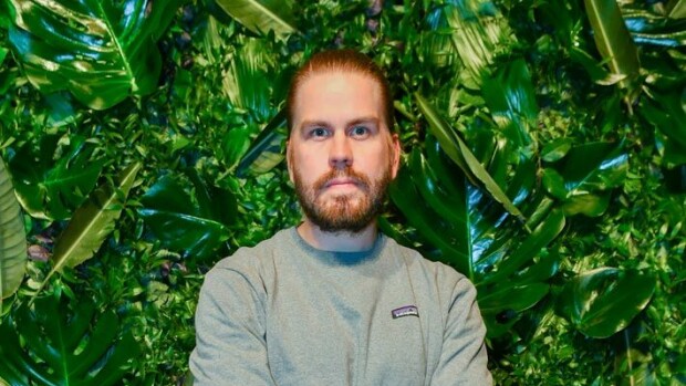 Veronica Verhon sohvaperunarakas Juhani Koskinen villiintyi – järjestyksenvalvoja joutui puuttumaan käytökseen Juhani Koskinen