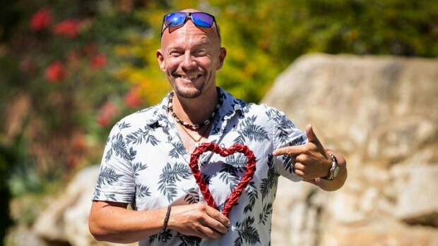 Voi ei! Perillistä etsinyt suomalaismiljonääri Henry Aflecht pettyi ja lopetti vauvaprojektinsa: ”Nostan kädet pystyyn” Henry Aflecht