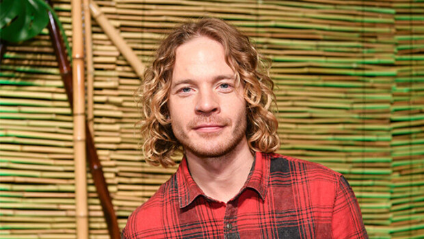 Tällaista oli Sauli Koskisen elämä Hollywood-tähti Adam Lambertin kanssa - yllättävä avautuminen podcastissa sauli koskinen