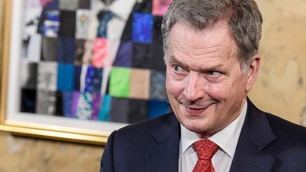 Apu: Presidentti Sauli Niinistö lataa suorat sanat omakuvamaalauksistaan: 'Jos olette nähneet minusta tehtyjä tauluja...' Sauli Niinistö