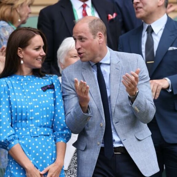 Herttuapari eläytyi pelitilanteisiin täysillä. prinssi William, herttuatar Catherine