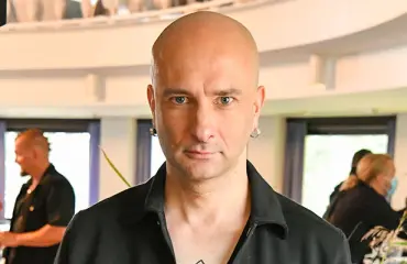 Kääk, mikä tatska! Herra Ylppö hämmentää kuvallaan - piirroksella erikoinen merkitys