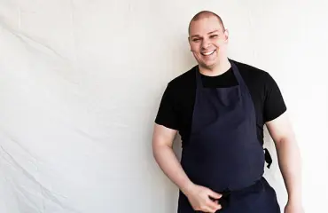 Shokki-ilmoitus! Netflix-sarjassa hurmannut Kim Mikkola sulkee Michelin-palkitun ravintola Inarin 