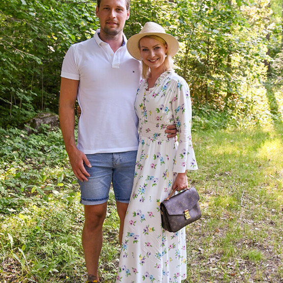 Kia Lehmuskoskella ja Kimi-kullalla tulossa kesähäät - Kian isällä on tyttärensä häissä erityinen tehtävä kia lehmuskoski ja kimi