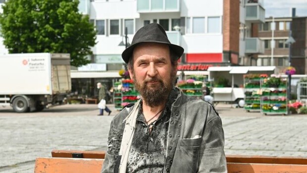 Vaikeuksia sopeutua kaupunkielämään! Farmi Suomi -sarjan pehtoori Terho Häkkinen: ”Syyllisyydentunne iski terassilla” Terho Häkkinen
