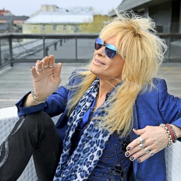 – Olen ikuinen lapsi, aina utelias ja innokas. Haluan pitää siinä suhteessa lapsen mielen, Michael Monroe sanoo. – Olen ikuinen lapsi, aina utelias ja innokas. Haluan pitää siinä suhteessa lapsen mielen, Michael Monroe sanoo.