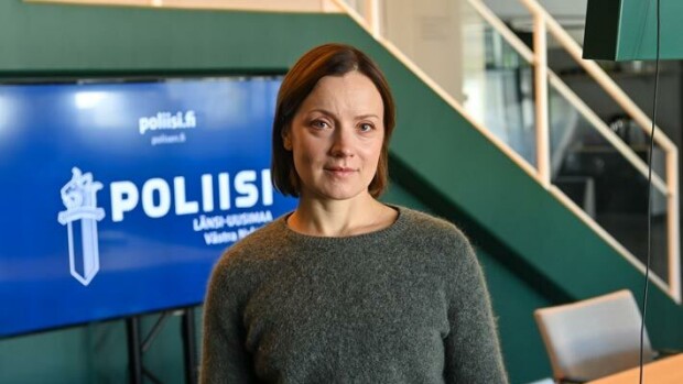 Elena Leeve nauttii Helsingin kesästä: Tykkään hiljaisesta kaupungista juhannuksena Elena Leeve