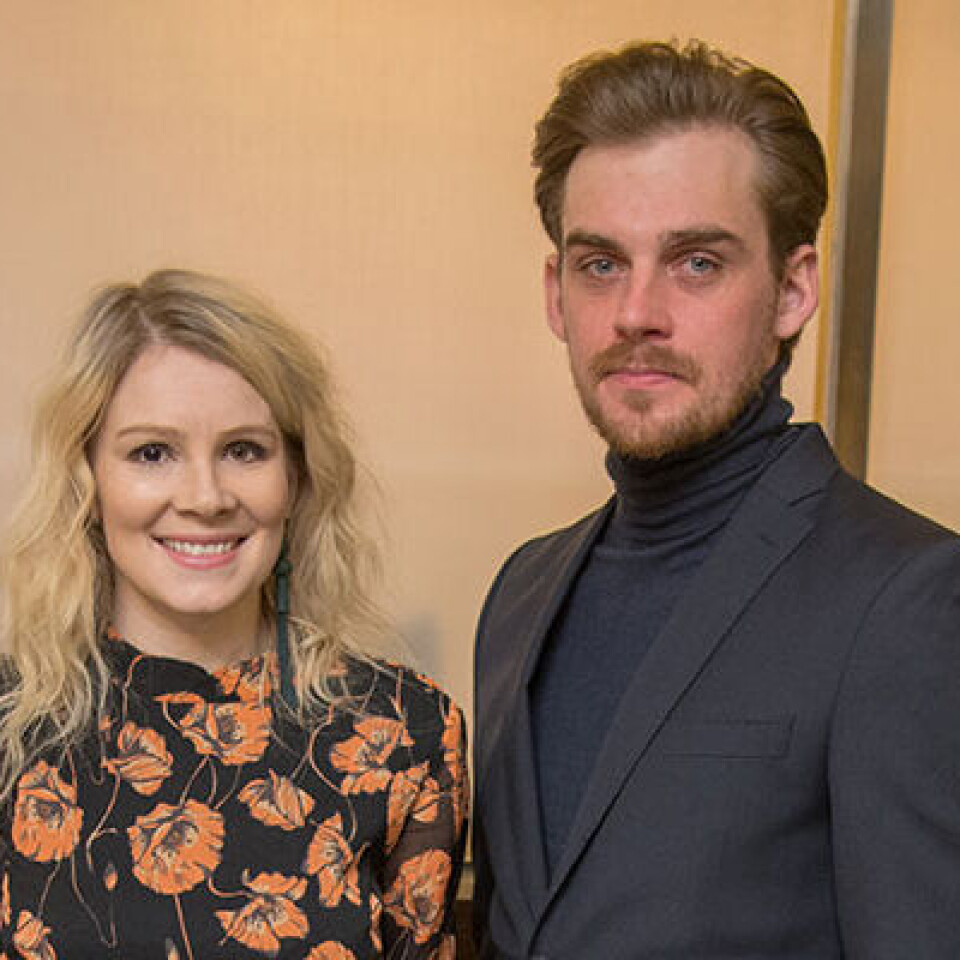 Lauri Tilkanen uuden rakkaansa kanssa lemmenlomalla Lapissa ...