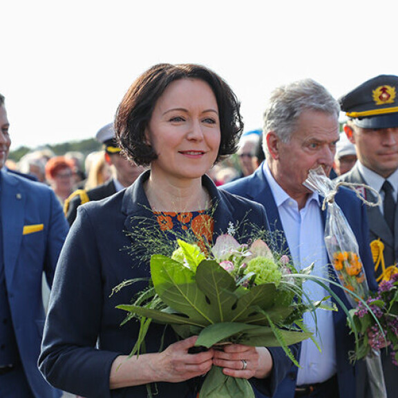 Jenni Haukiolta paljastuskirja kymmenestä vuodesta presidentin puolisona jenni haukio ja sauli niinistö