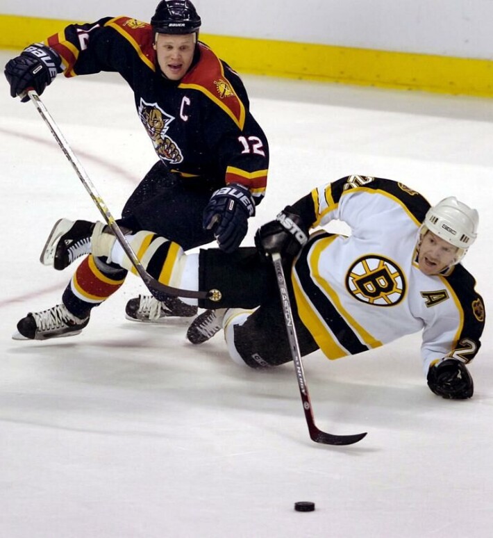 Vuosien 2000 ja 2008 välillä Florida Panthersissa pelannut Olli Jokinen tuli hyvin juttuun Mike Keenanin kanssa. Vuosien 2000 ja 2008 välillä Florida Panthersissa pelannut Olli Jokinen tuli hyvin juttuun Mike Keenanin kanssa.