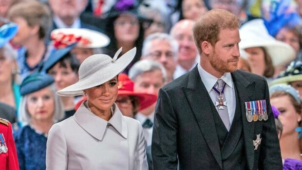 Harry ja Meghan jätettiin sivuun – kuvat Elisabetin juhlallisuuksista Harry ja Meghan
