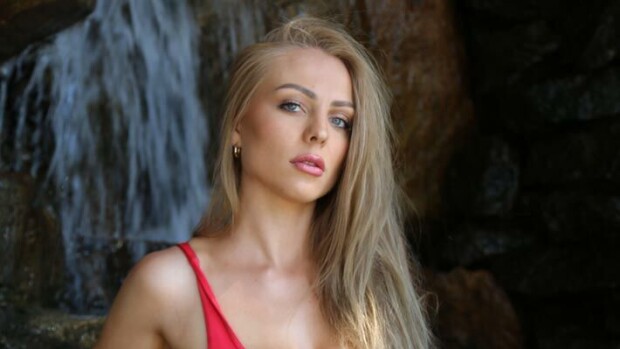 Onlyfans-kaunotar Erika Helin uudelle uralle: ”Vähän salainen projekti” Erika Helin