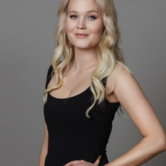 Tässä ovat Miss Suomi 2022 -semifinalistit - Miss Helsinki Oona Komi mukana mittelössä Iida Hynnilä