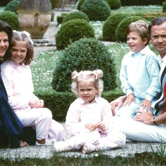 40 yllättävää faktaa! Madeleine yritettiin naittaa prinssille jo teininä Ruotsin hallitsijapari Kaarle Kustaa ja Silvia, kruununprinsessa Victoria, prinssi Carl Philip ja prinsessa Madeleine