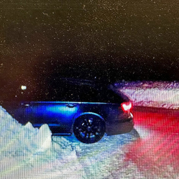 Audi jämähti lumipenkkaan. stefan therman