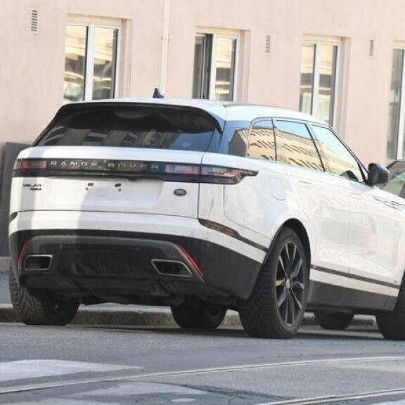 Viikon Kääk-juorut: Kohuräppäri Williamin ökyauto herättää ihmetystä – paljonkertova kuva Williamin auto