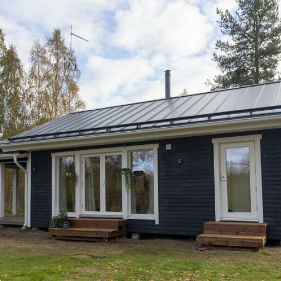 Perheen mökki koki varsinaisen muodonmuutoksen tv-ohjelmassa. Suvi Teräsniska